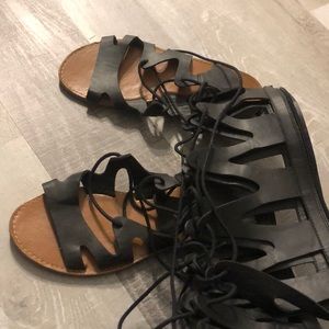 High Knee Black Gladiator Sandals